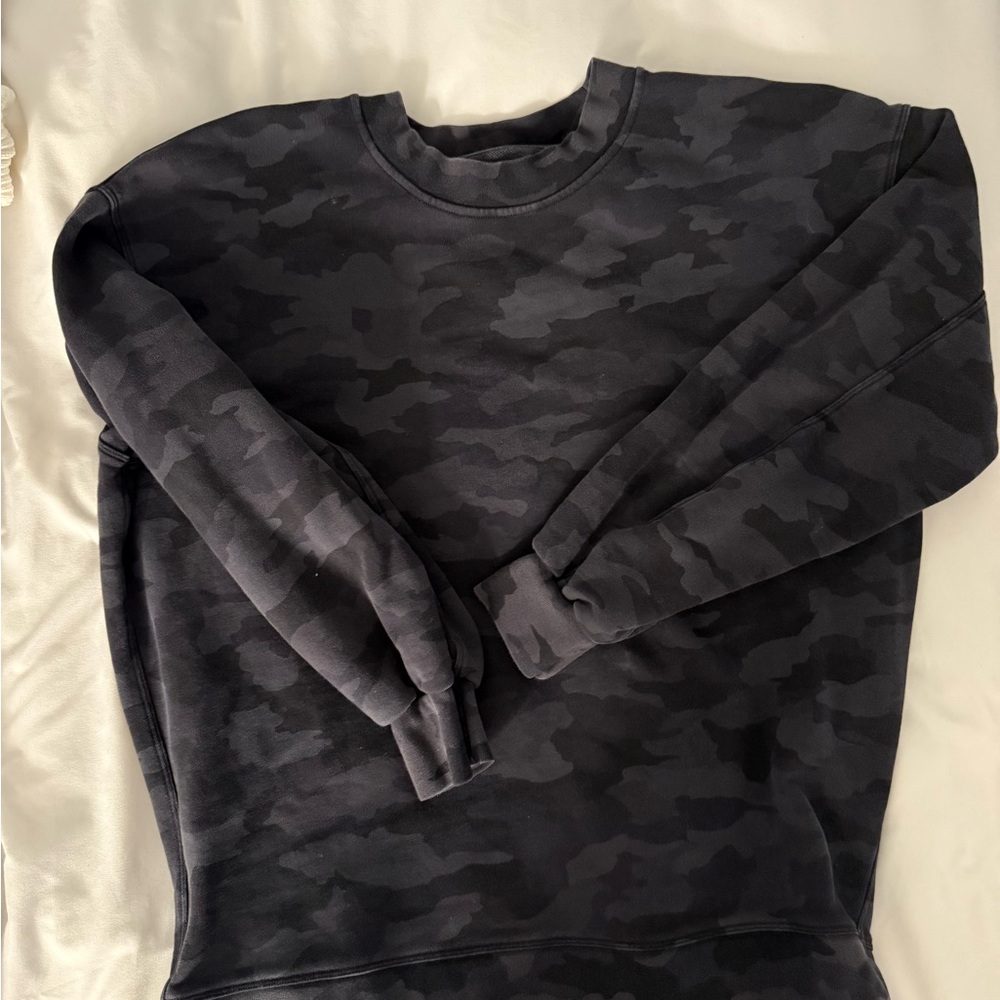 lululemon athletica Black and Grey Camo Pullover